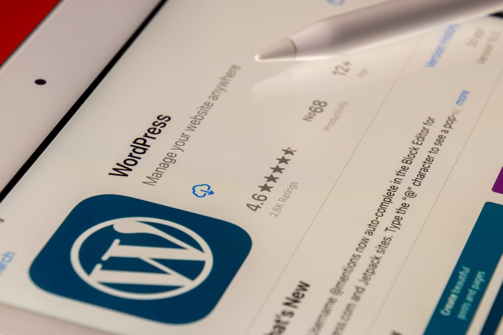como crear una web en wordpress